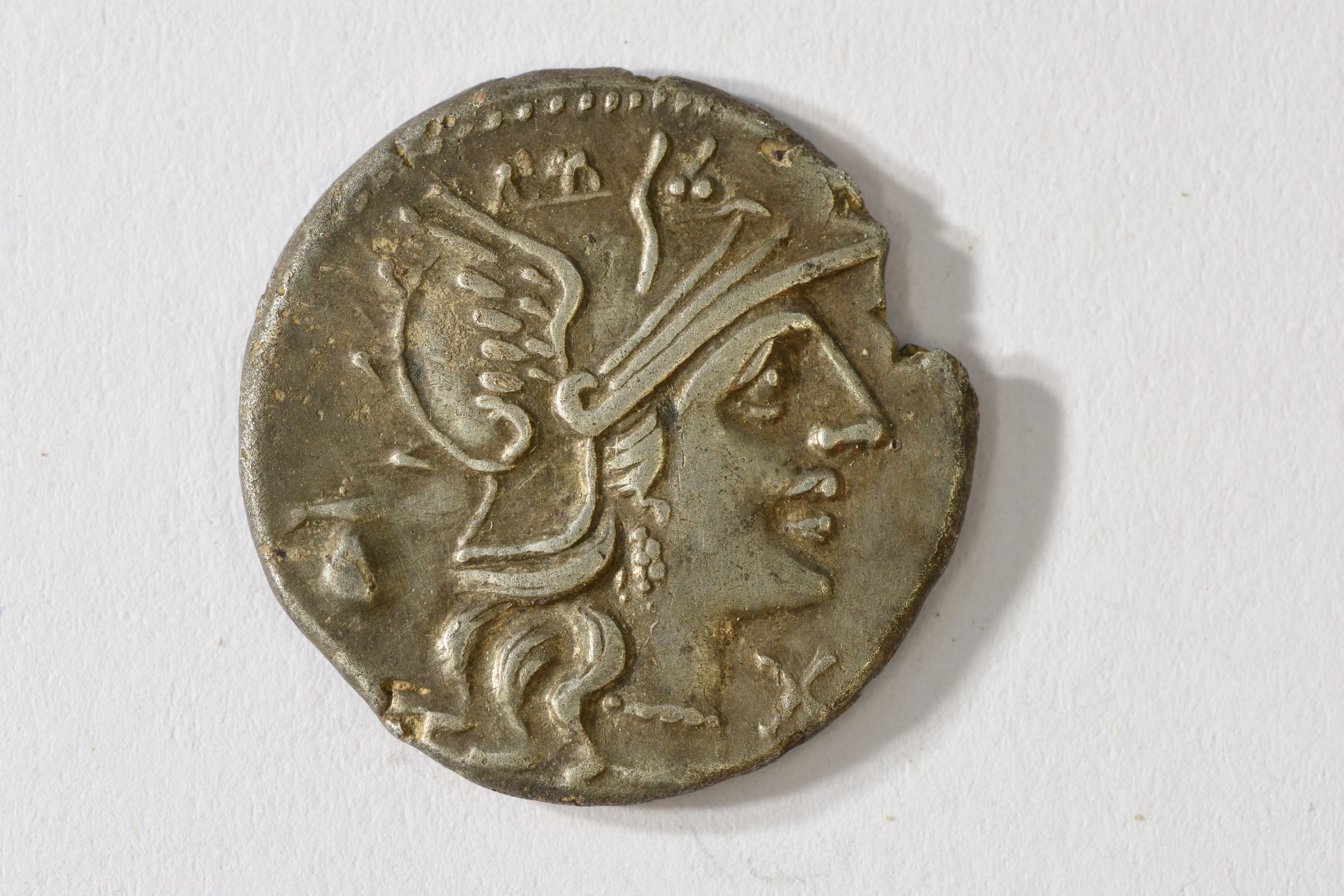 21. Valderrepisa. Anverso de denario de plata de la ceca de Roma 137a.C. 0