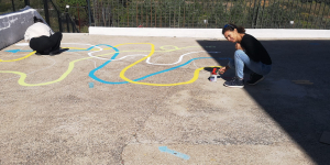 La comunidad educativa cucona aúna esfuerzos para fomentar juegos tradicionales en la escuela